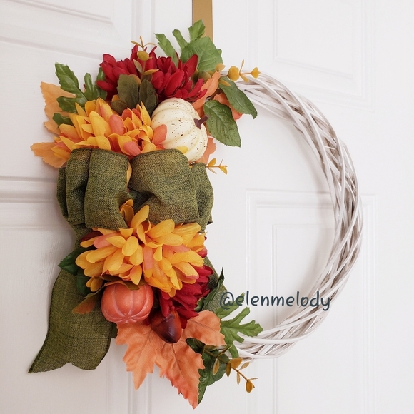 NEW Fall Handmade Wreath - Picture 2 of 7